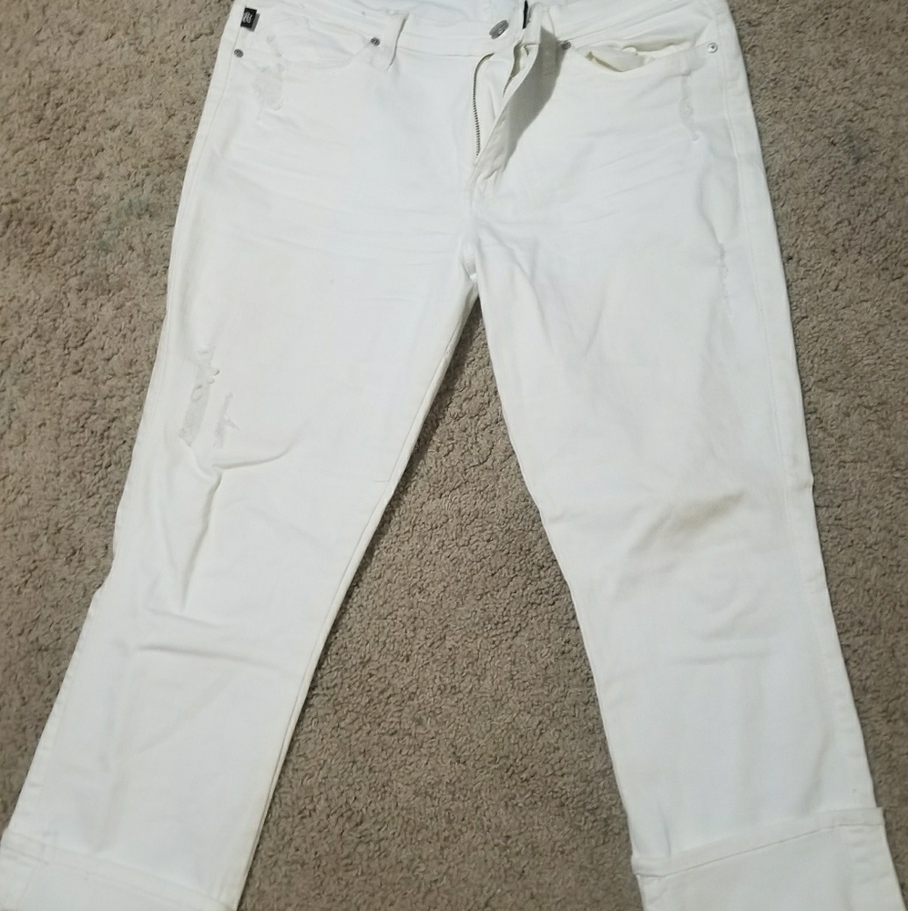White distressed capri - rock & republic